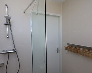 Modern shower with glass wall in Holiday home Zonnedorp 28 in Renesse, Zeeland.