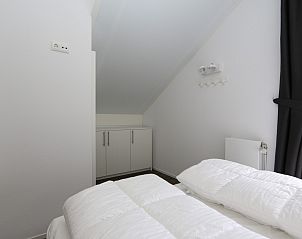 Schlafzimmer mit viel Licht im Ferienhaus Zonnedorp 23, Zeeland House, Renesse.