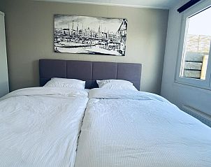 Gemtliches Kinderzimmer mit Etagenbett in VZ809 Vakantiechalet Renesse, einem familienfreundlichen Ferienhaus in Zeeland.
