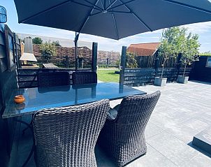 Grner Garten bei VZ809 Ferienhaus Renesse, ein ruhiges Ferienhaus im Herzen von Schouwen-Duiveland.