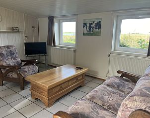 Tweede slaapkamer met eenpersoonsbedden in vakantiehuis ZE182, Kerkwerve, Zeeland.