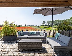 Bubbelbad en sauna bij vakantiehuis ZE1221 in Sint-Annaland, Tholen voor ultieme ontspanning.