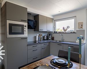 Fietsroute langs de kust bij vakantiehuis ZE1221 in Sint-Annaland, Tholen, ideaal voor recreatie.