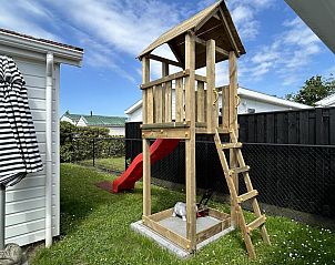 Uitzicht over vakantiepark nabij VZ926 Vakantiechalet in Sint-Annaland, Tholen, Zeeland.