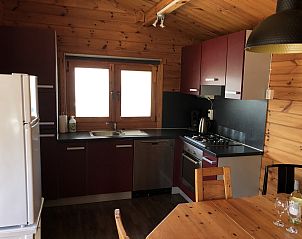 Volledig uitgeruste keuken in vakantiehuis ZE1418, Sint-Annaland, Zeeland.