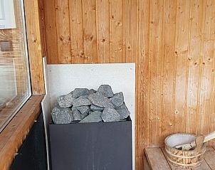 Guest house 610427 - Holiday property Tholen - Vakantiehuis Luxus-Ferienhaus mit Sauna und Kamin