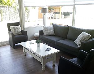 Guest house 610484 - Holiday property Tholen - Vakantiehuis mit privatem Garten und Terrasse