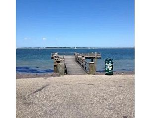 Guest house 610490 - Holiday property Tholen - Vakantiehuis Wundersch�n komplett modernisierter Bungalow.