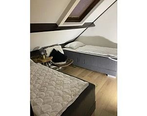 Guest house 610490 - Holiday property Tholen - Vakantiehuis Wundersch�n komplett modernisierter Bungalow.