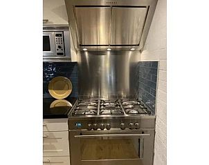 Guest house 610490 - Holiday property Tholen - Vakantiehuis Wundersch�n komplett modernisierter Bungalow.