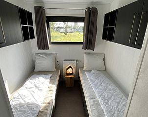 Guest house 611063 - Holiday property Tholen - VZ1035 Luxe vakantiechalet in Scherpenisse