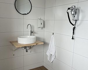 Guest house 611064 - Holiday property Tholen - VZ2324 Vakantiechalet in Scherpenisse