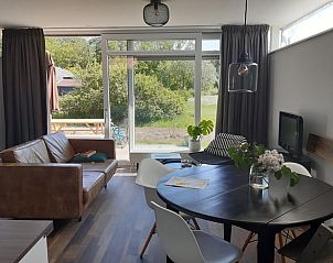 Blick auf den Garten vom Wohnzimmer im Ferienhaus in Koudekerke, Walcheren