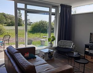 Gemtliche Sitzecke mit Gartenblick im Ferienhaus in Koudekerke, Zeeland