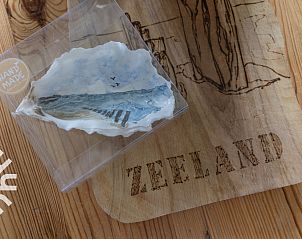 Fully equipped kitchen in vacation home ZE068 in Oostkapelle, Walcheren, Zeeland.