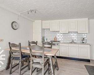 Rustic exterior of vacation home ZE118 in Oostkapelle, Walcheren, Zeeland.