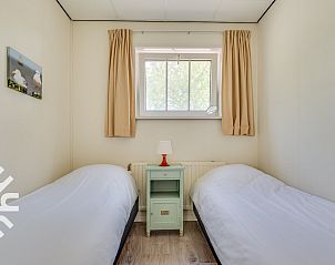 Beach with breakwaters near vacation home ZE118 in Oostkapelle, Walcheren, Zeeland.