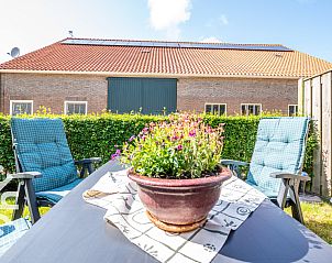 Spacious living and dining room in vacation home ZE118, Oostkapelle, Walcheren, Zeeland.
