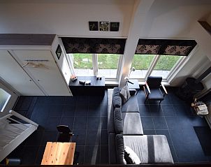 Bovenaanzicht van de woonkamer in VZ1174 Vakantiehuis in Oostkapelle, Walcheren.