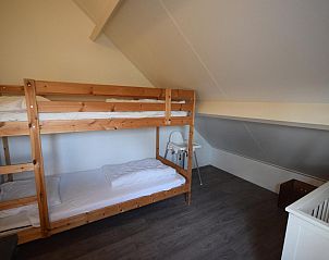 Slaapkamer met stapelbed in VZ1174 Vakantiehuis in Oostkapelle, Walcheren, Zeeland.