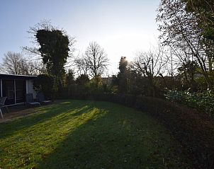 Groene omgeving rondom VZ2310 Vakantiebungalow in Oostkapelle, Walcheren.