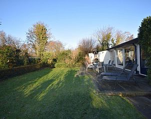 Zonovergoten terras bij VZ2310 Vakantiebungalow in Oostkapelle, Walcheren.