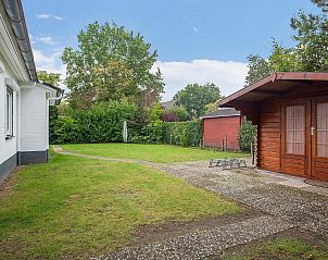 Barn in the garden of VZ2420 Holiday bungalow Oostkapelle, Zeeland