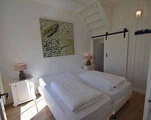 Schilderij in de gang van VZ2316 Vrijstaand vakantiehuis in Oostkapelle, Walcheren, Zeeland.