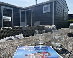 Front view of ZE1509 vacation home, Oostkapelle, Walcheren, Zeeland.