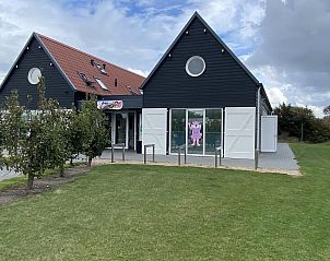 Recreatiegebouw bij VZ848 Chalet Oostkapelle, Oostkapelle, Zeeland.