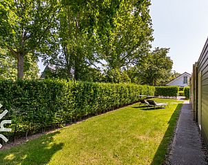 Relax in the luxurious sauna of vacation home ZE145 in Oostkapelle, Walcheren, Zeeland.