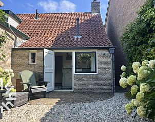 Charmant vakantiehuis ZE049 met gezellige tuin in Oostkapelle, Walcheren, Zeeland.