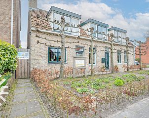 Keuken met moderne voorzieningen in vakantiehuis ZE049, Oostkapelle, Walcheren, Zeeland.