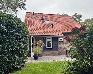 Schilderij van strandscne in vakantiehuis ZE1676 in Oostkapelle, Walcheren, Zeeland.