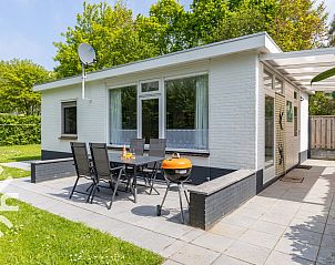 Vakantiehuis ZE228 in Oostkapelle met zonnig terras op Walcheren, Zeeland.