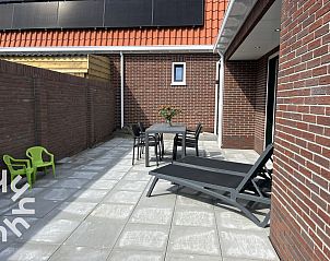 Mwen bei Sonnenuntergang in der Nhe des Ferienhauses ZE730, Westkapelle, Walcheren, Zeeland.