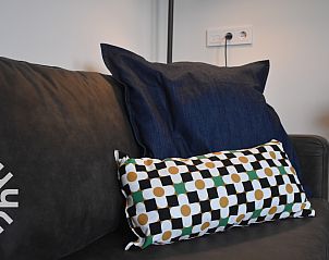 Radfahren bei Sonnenuntergang in der Nhe des Ferienhauses ZE733 in Westkapelle, Zeeland.