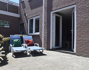 Enjoy the sunny terrace at vacation home ZE926 in Westkapelle, Zeeland.