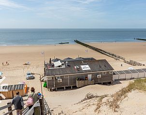 Modernes Badezimmer im Ferienhaus ZE361, Westkapelle, Walcheren, mit gerumiger Dusche.
