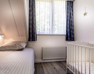 Kinderzimmer im Ferienhaus ZE014, Domburg, Walcheren, mit Bett und Kinderbett, ideal fr Familien mit Kindern.