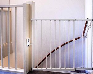 Sicheres Treppengitter im Ferienhaus ZE014, Domburg, Walcheren, fr die Sicherheit der Kinder whrend ihres Aufenthalts.