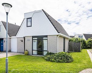 VZ969 Vakantiehuis in Vlissingen, Walcheren, met groene omgeving en moderne architectuur.