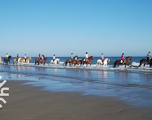 Dorpswinkel nabij vakantiehuis ZE1447 in Aagtekerke, Walcheren, Zeeland.