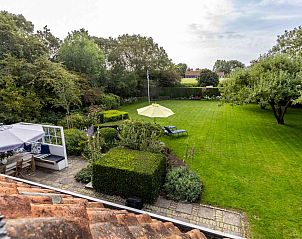 Ruime keuken met eettafel in vakantiehuis ZE415, Aagtekerke, Walcheren.