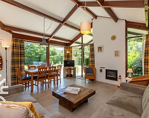 Moderne keuken van vakantiehuis ZE281 in Zoutelande, Walcheren, Zeeland.