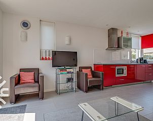 Luchtfoto van de kustlijn van Zoutelande, Walcheren, met uitzicht op zee, nabij vakantiehuis ZE1135.