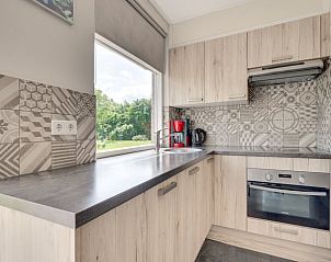 Moderne keuken in Vakantiehuisje in Zoutelande, Walcheren, voorzien van alle gemakken.