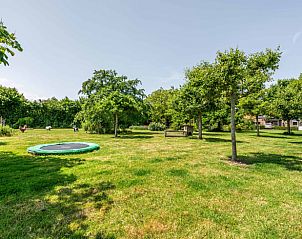 Speeltuin in de tuin van Vakantiehuisje in Zoutelande, Walcheren, ideaal voor kinderen.