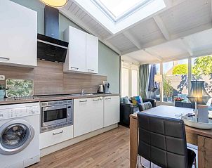 Spielplatz und Mhle in Zoutelande, Walcheren in der Nhe des Ferienhauses ZE1201 in Zeeland.