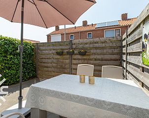 Footpath along the coast of Zoutelande, close to vacation home ZE1323, Walcheren for a nice walk.